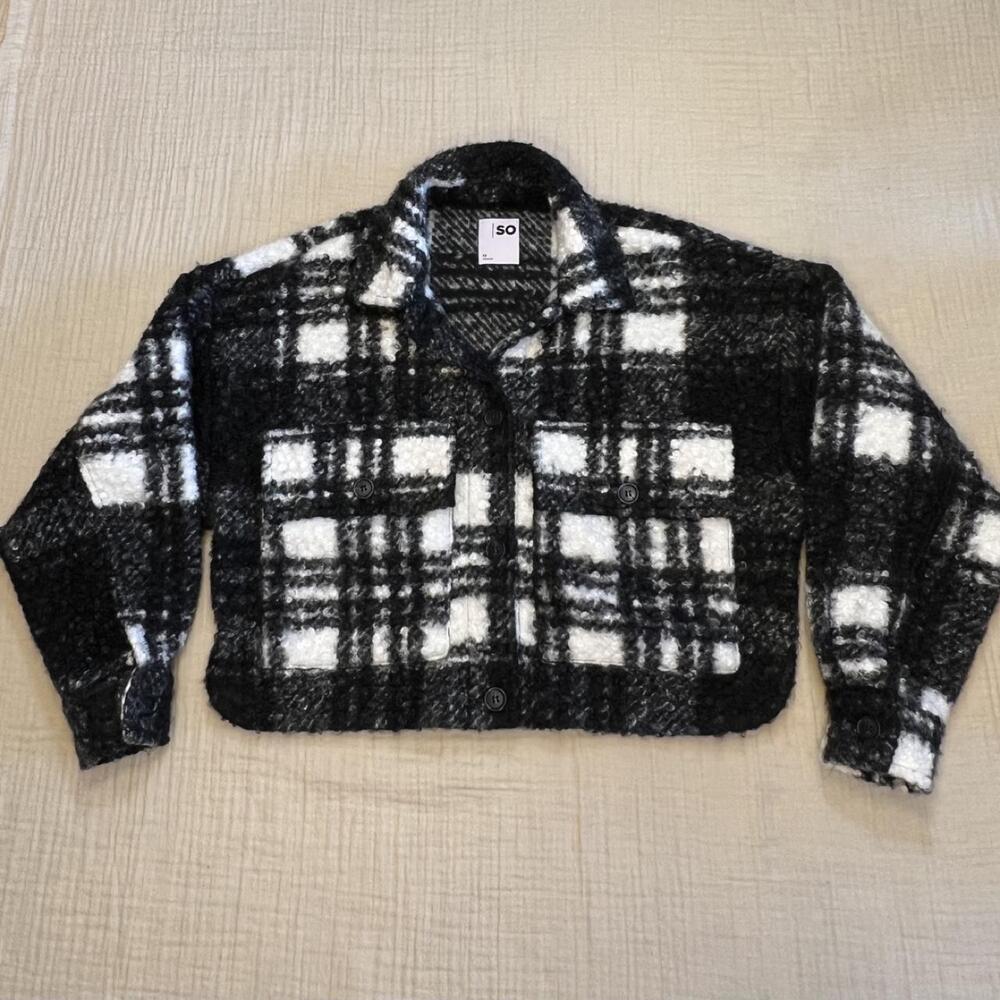 SO brand juniors' cropped fleece shacket/shirt-jacket
